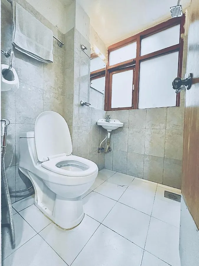 Hiranya Inn Kathmandu 3*,